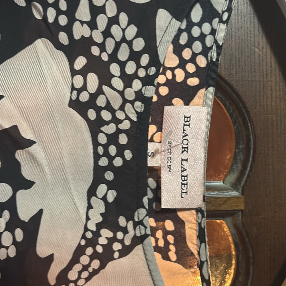 Blouse - Picture 2 of 2